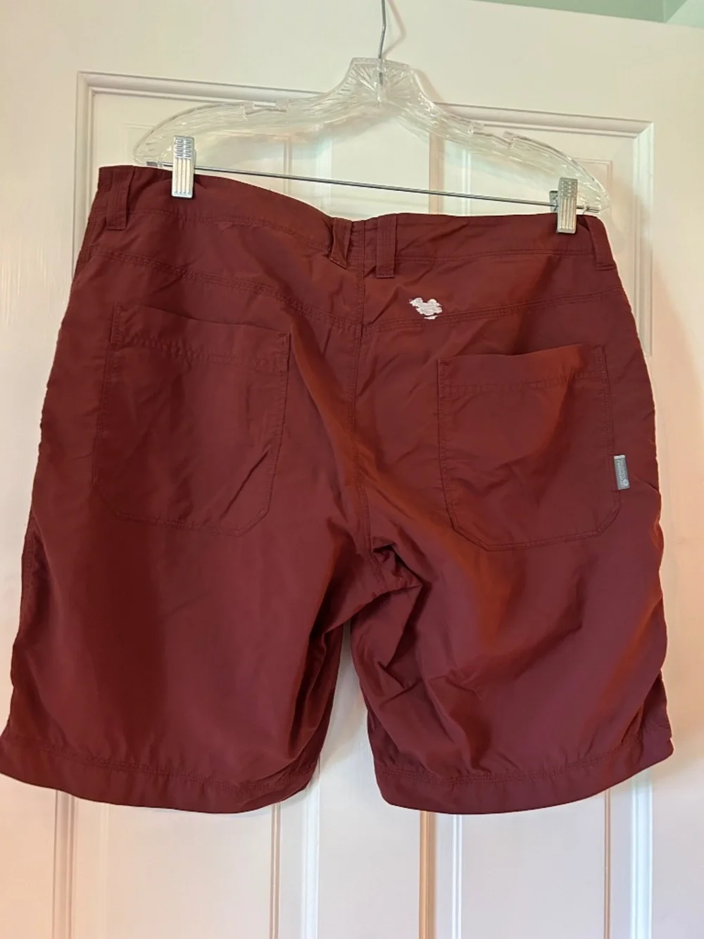 MOUNTAIN HARDWEAR MENS SHORTS SIZE 36 9.5